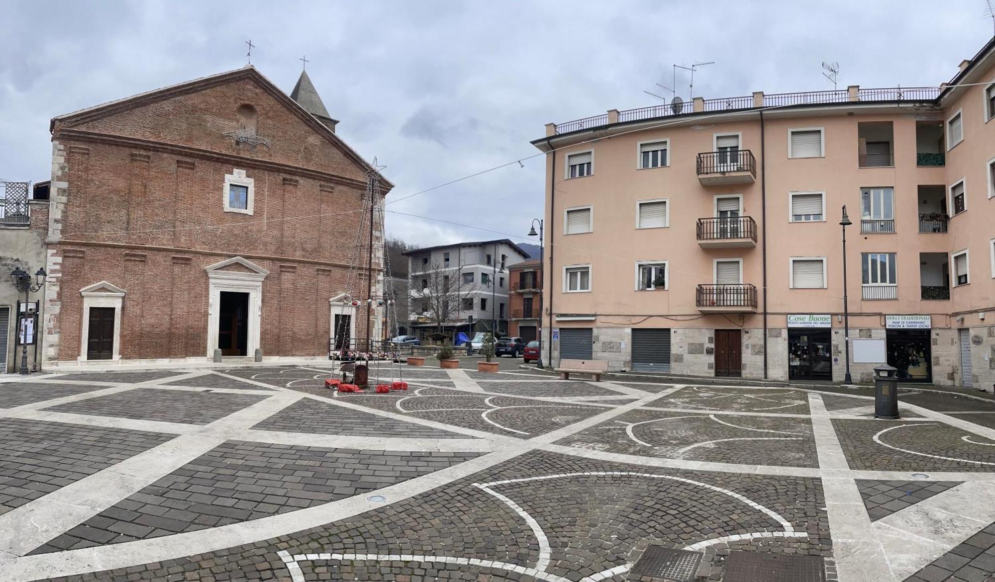 Al Campanile Centro Storico Ampio Luminoso E Panoramico Appartamento Trilocale Carsoli Εξωτερικό φωτογραφία