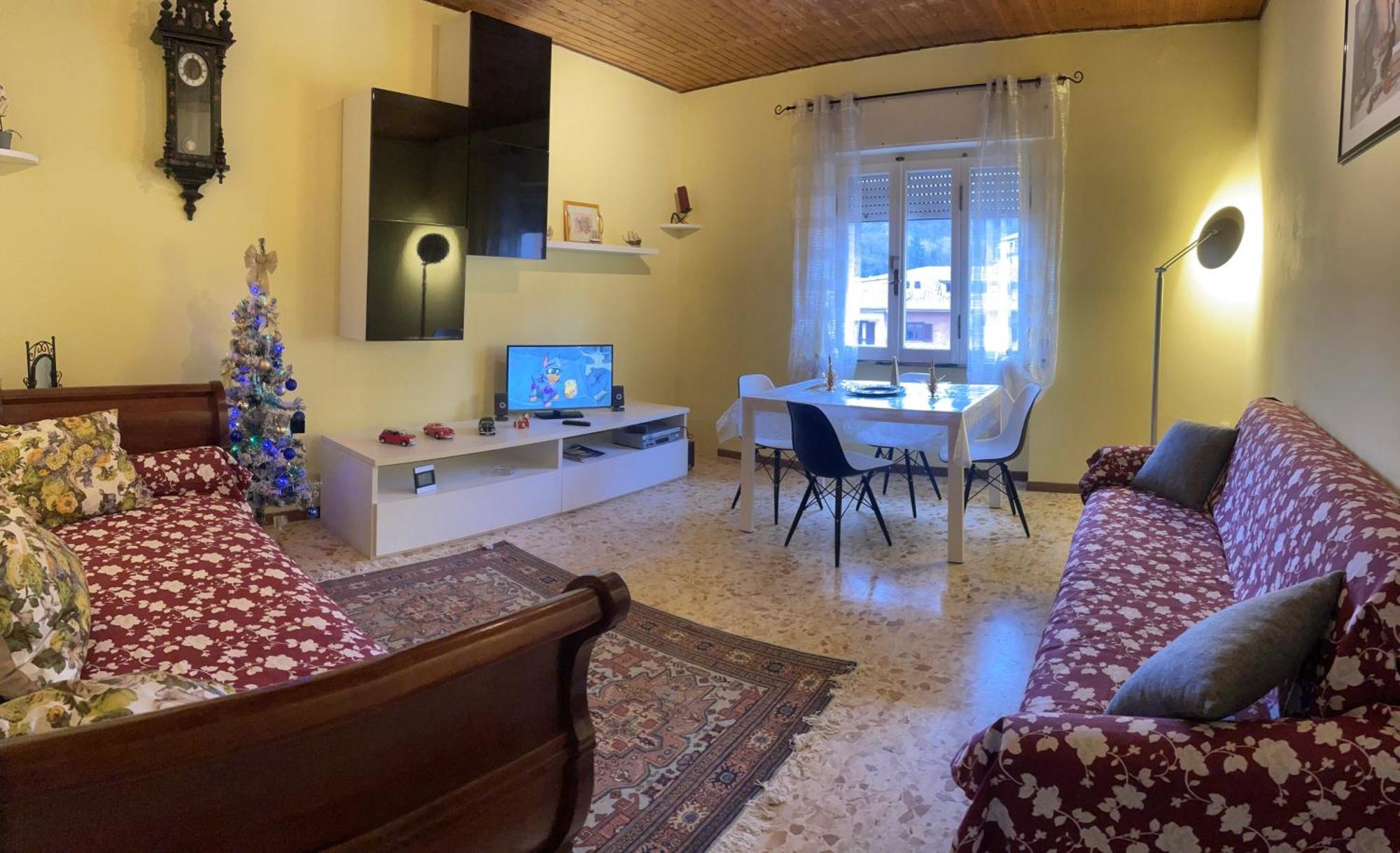 Al Campanile Centro Storico Ampio Luminoso E Panoramico Appartamento Trilocale Carsoli Εξωτερικό φωτογραφία